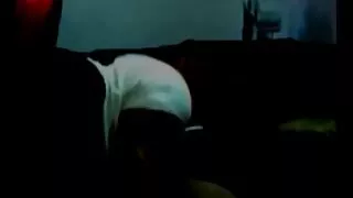Jauna moteris sugrie ...