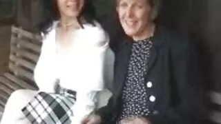 Kai tik pakyla varpa ...
