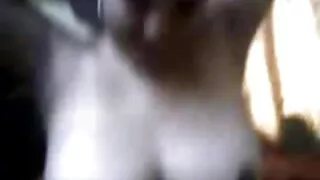 Merginos čiulpia ilg ...