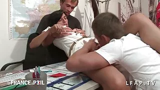 Nuostabi moteris gai ...