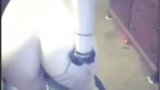 Jauna viščiukas pasi ...