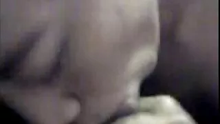 Juodas vyriškis miel ...